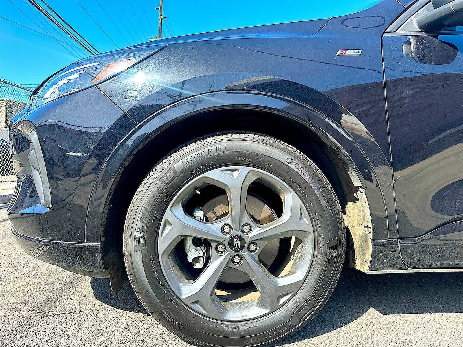 Used 2024 Ford Escape ST-Line image 18