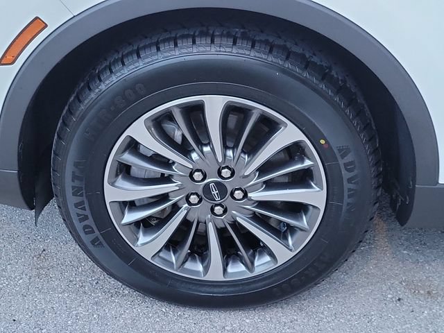 Certified 2022 Lincoln Nautilus FWD w/ Premium Package image 8