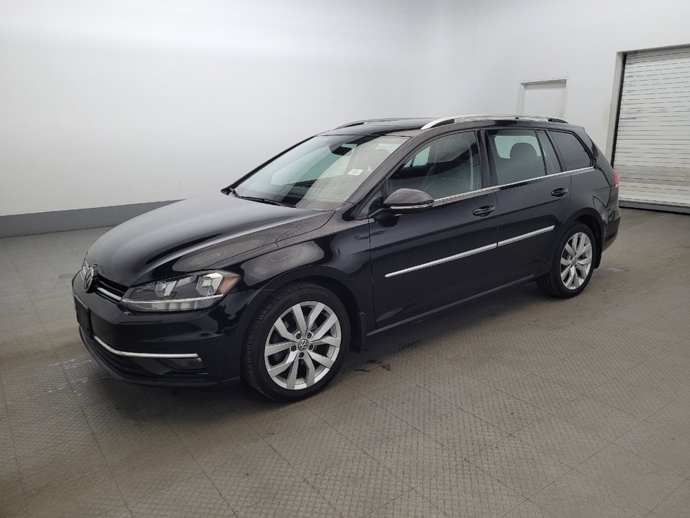 Used 2018 Volkswagen Golf SEL image 2