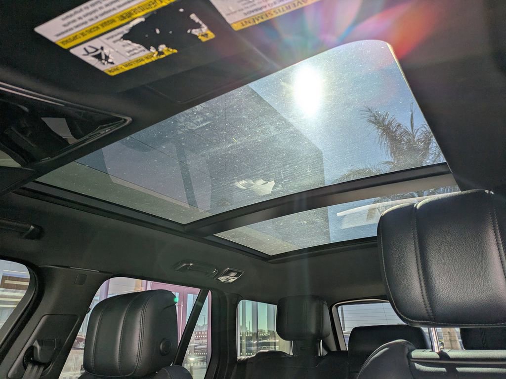Used 2021 Land Rover Range Rover image 22
