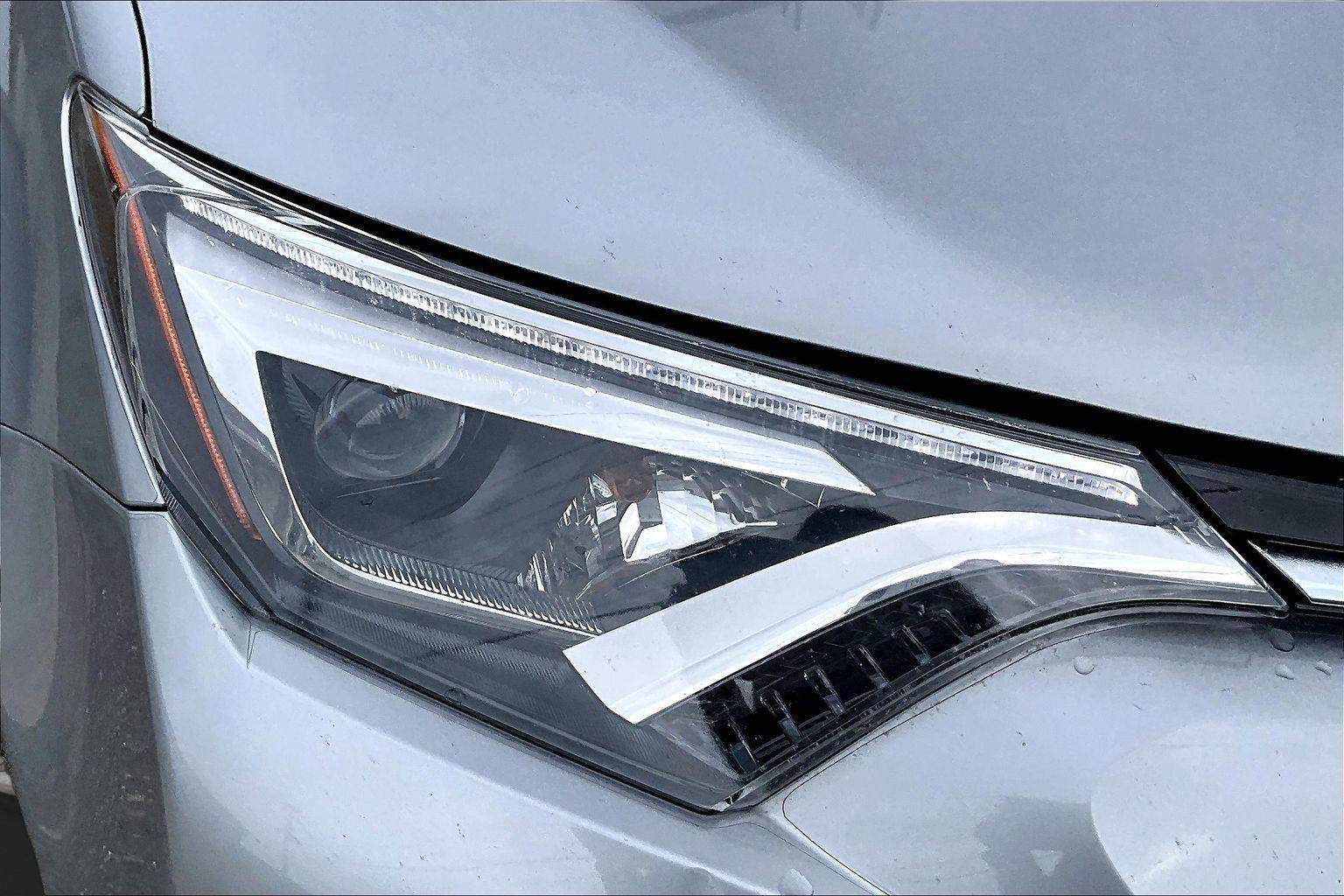 Used 2017 Toyota RAV4 Limited w/ Advanced Technology Package image 29