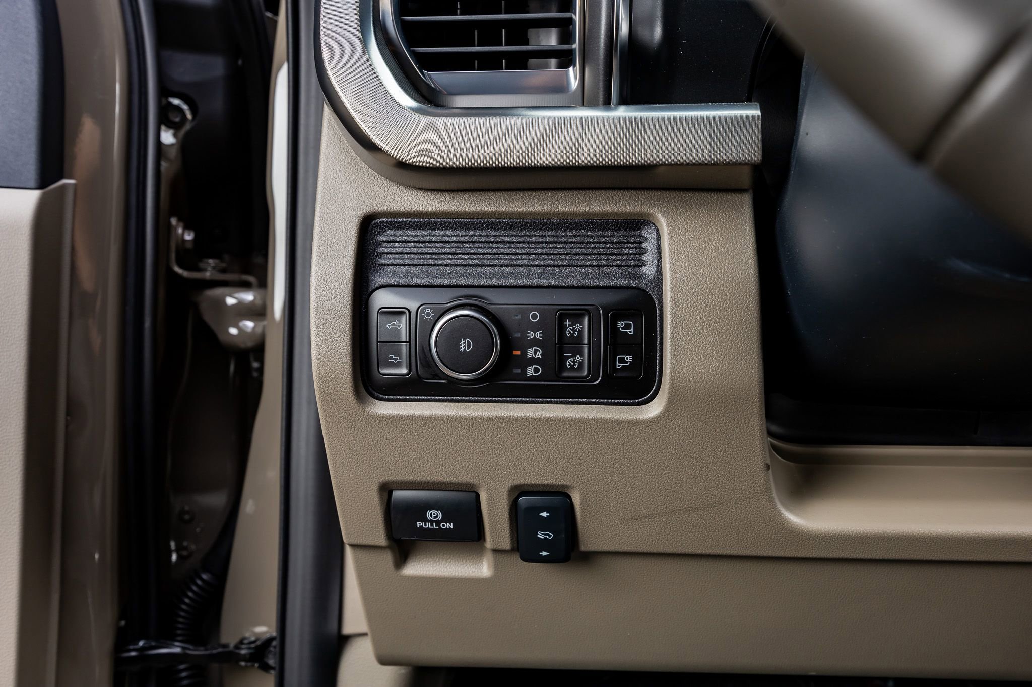 Used 2026 Ford F250 Platinum AWD/4WD image 22