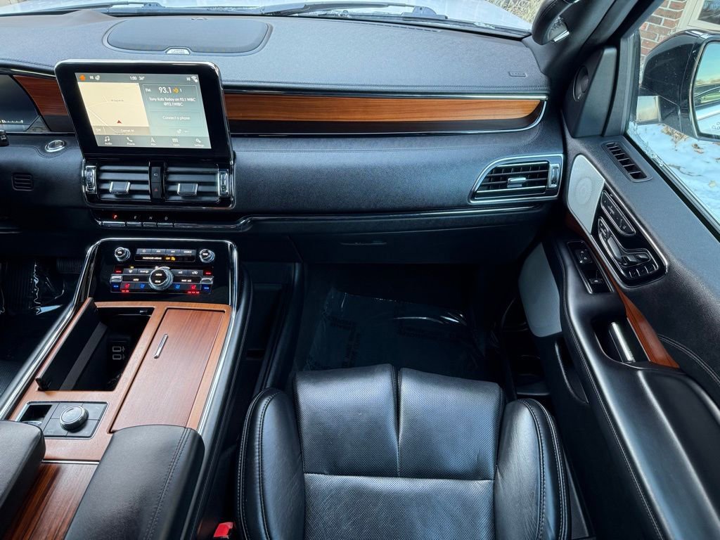 Used 2019 Lincoln Navigator Reserve w/ Cargo Package image 30