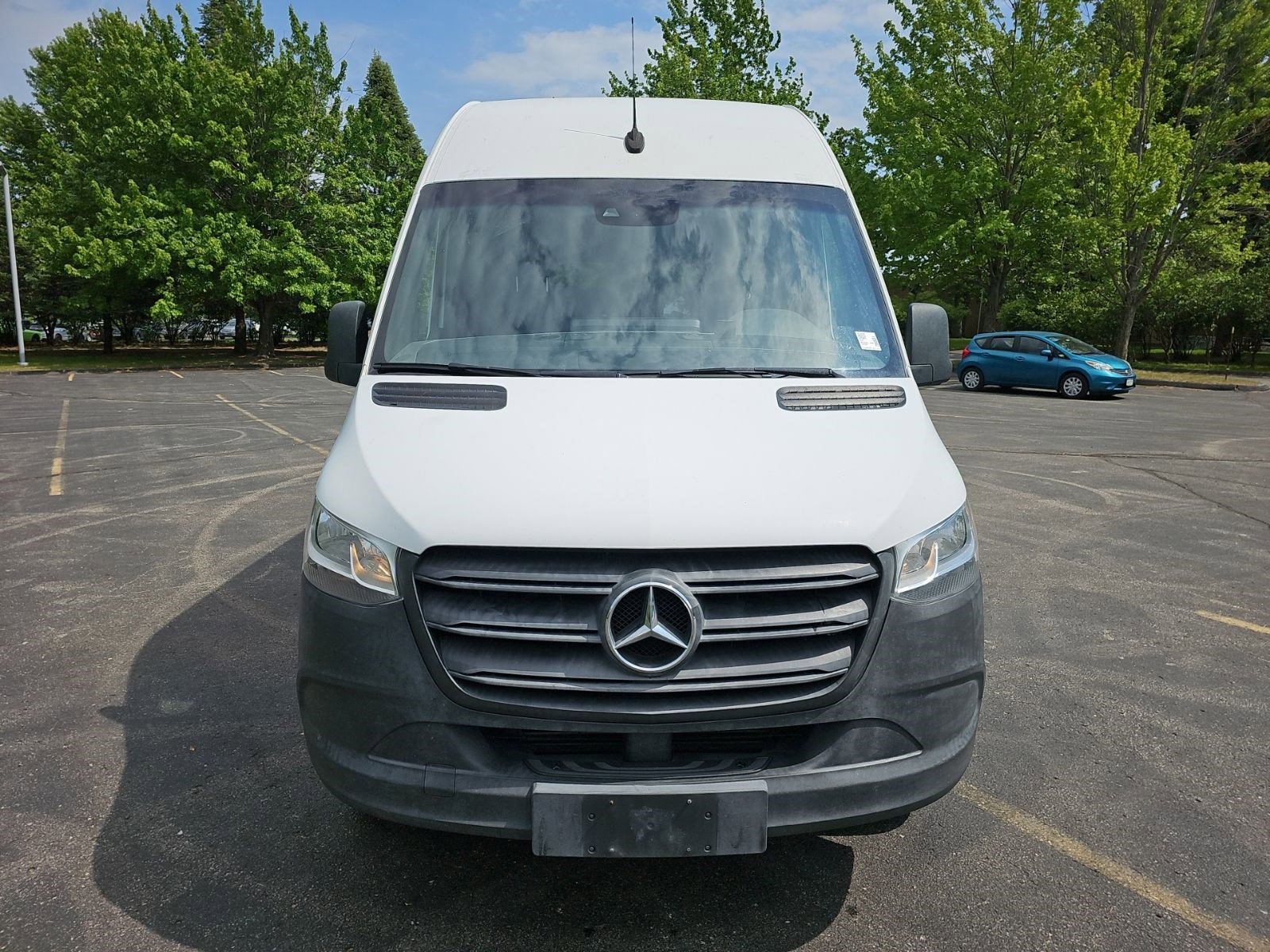 Used 2019 Mercedes-Benz Sprinter 2500 image 8