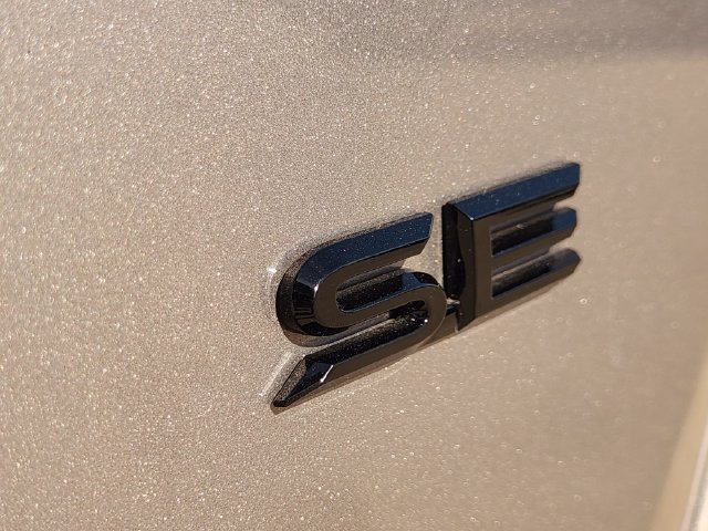 New 2026 Toyota RAV4 SE FWD image 7