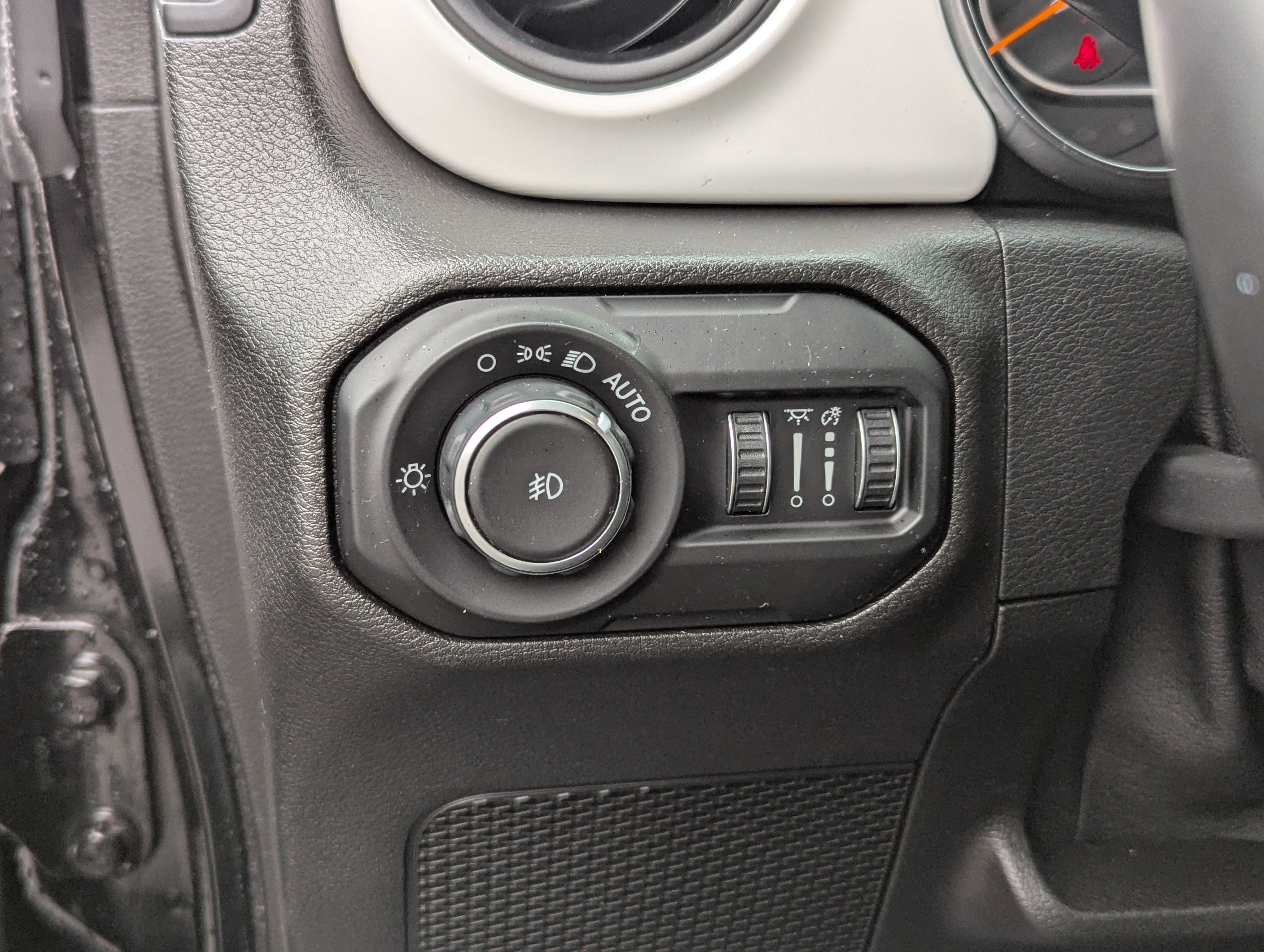 Used 2021 Jeep Wrangler Islander image 16