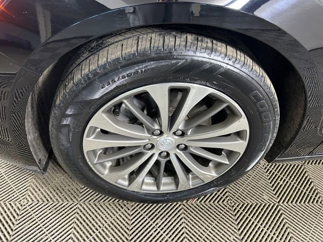 Used 2019 Buick LaCrosse Essence w/ Sun and Shade Package AWD/4WD image 11