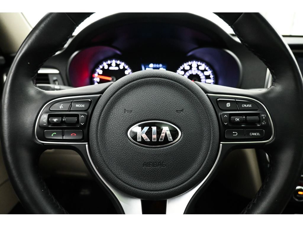Used 2018 Kia Optima EX w/ Premium Package FWD image 14