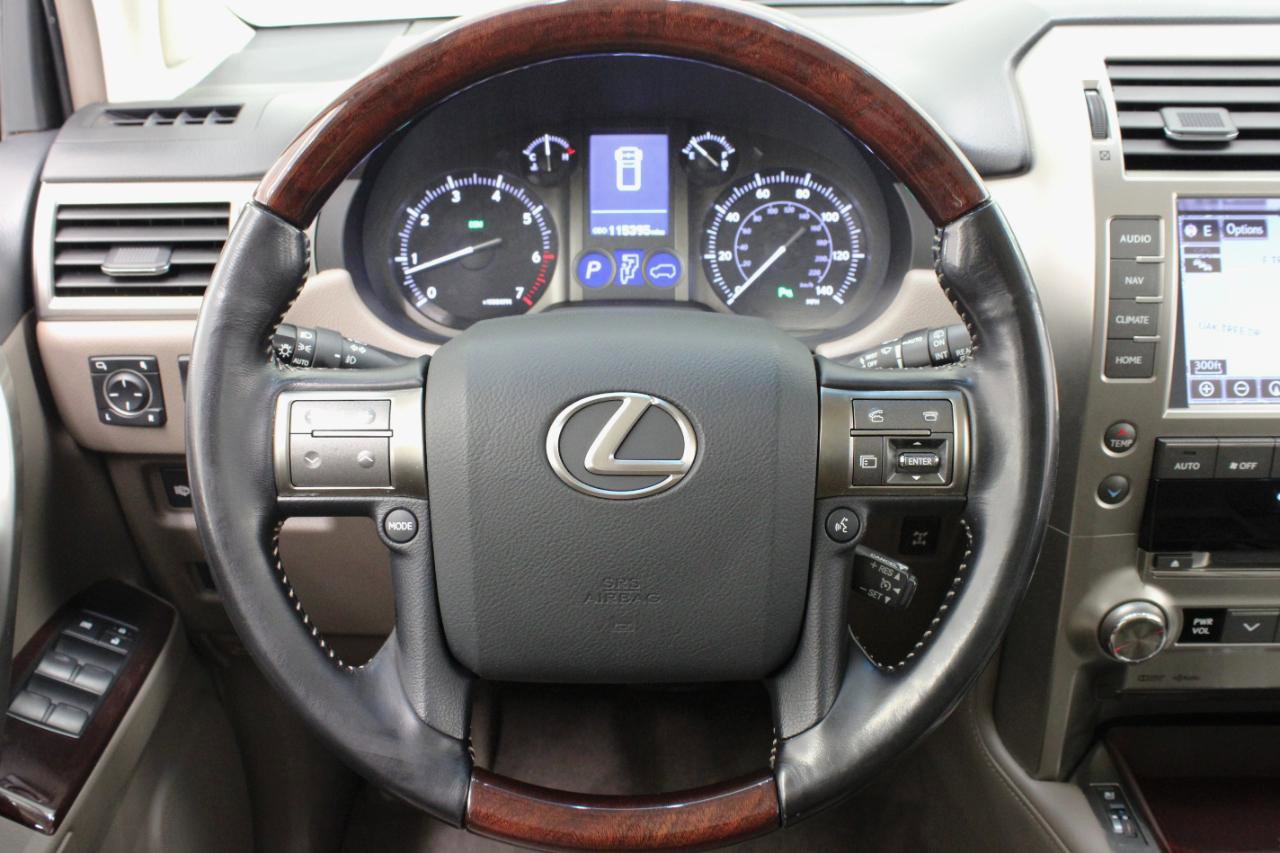 Used 2017 Lexus GX 460 Premium w/ Premium Package image 57