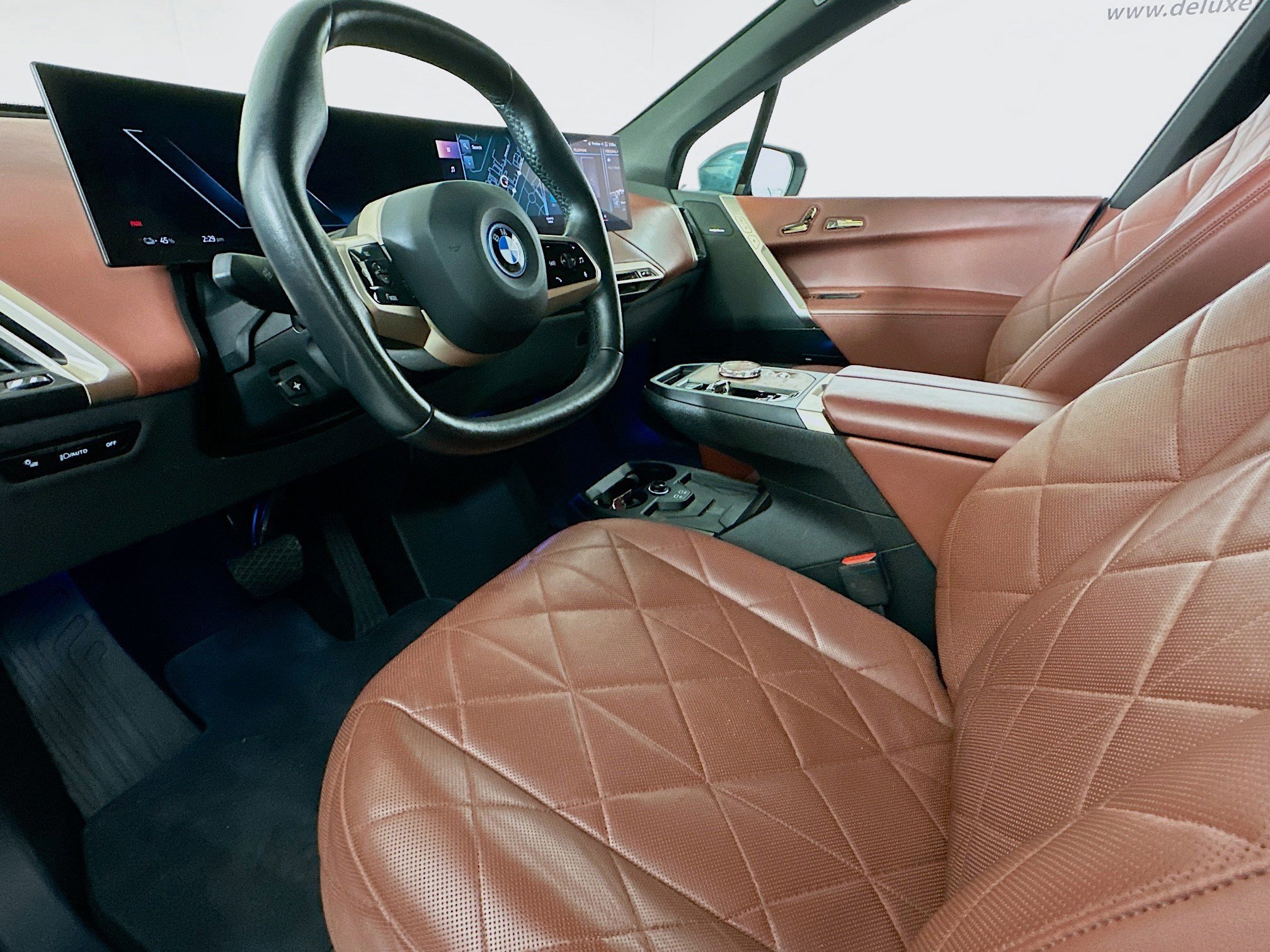 Used 2022 BMW iX xDrive50 w/ Premium Package image 7