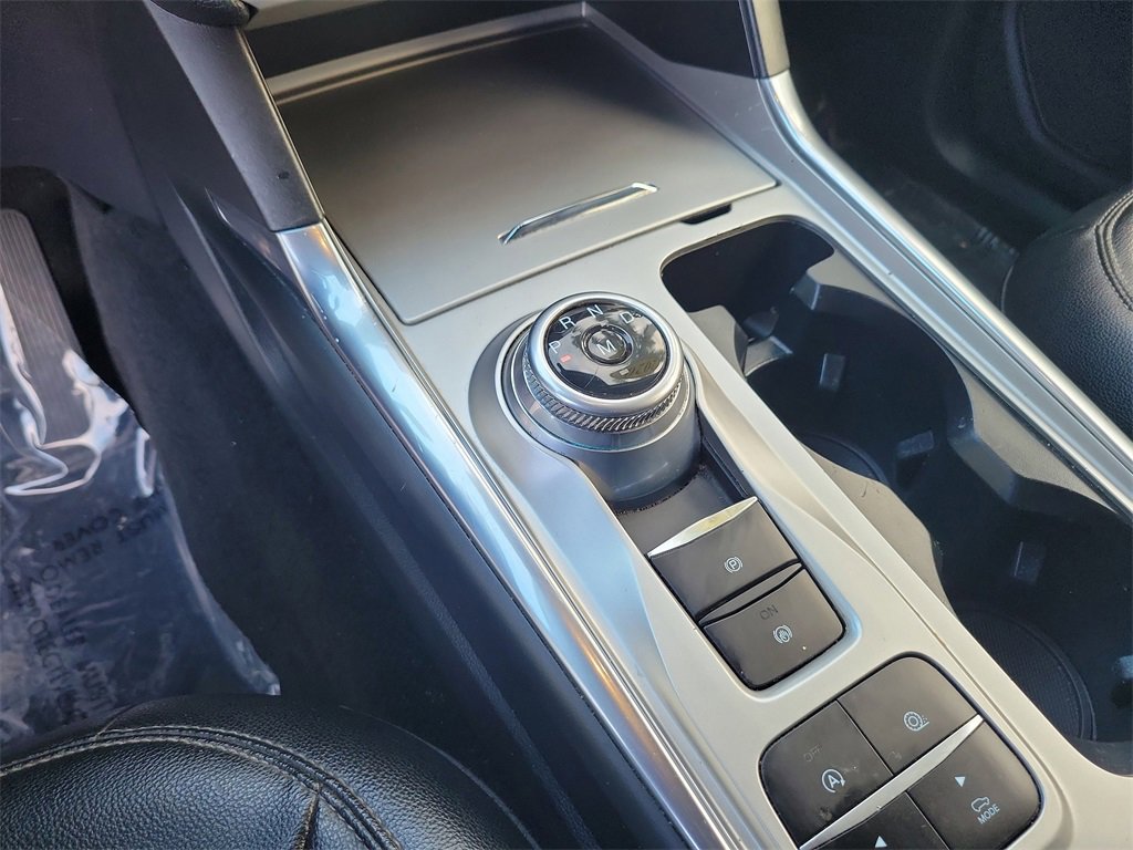 Used 2020 Ford Explorer XLT w/ Equipment Group 202A image 22