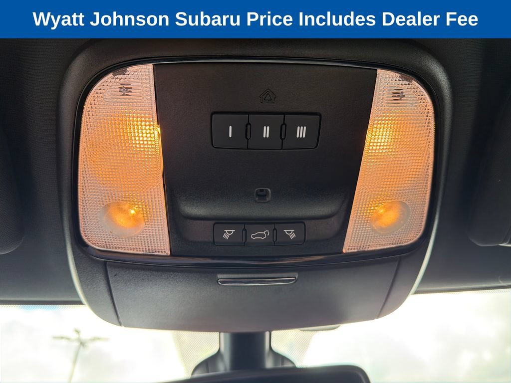 Used 2021 Dodge Durango R/T w/ Tow 'N Go Package AWD/4WD image 30
