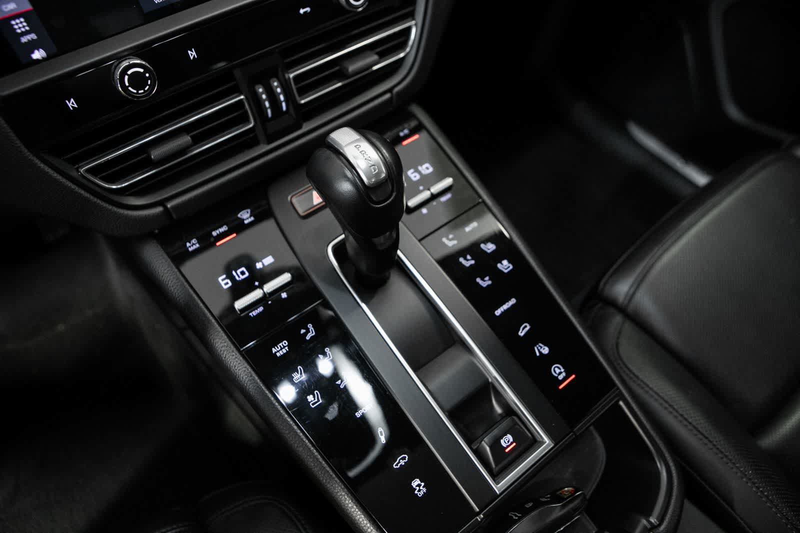 Used 2023 Porsche Macan S AWD/4WD image 23