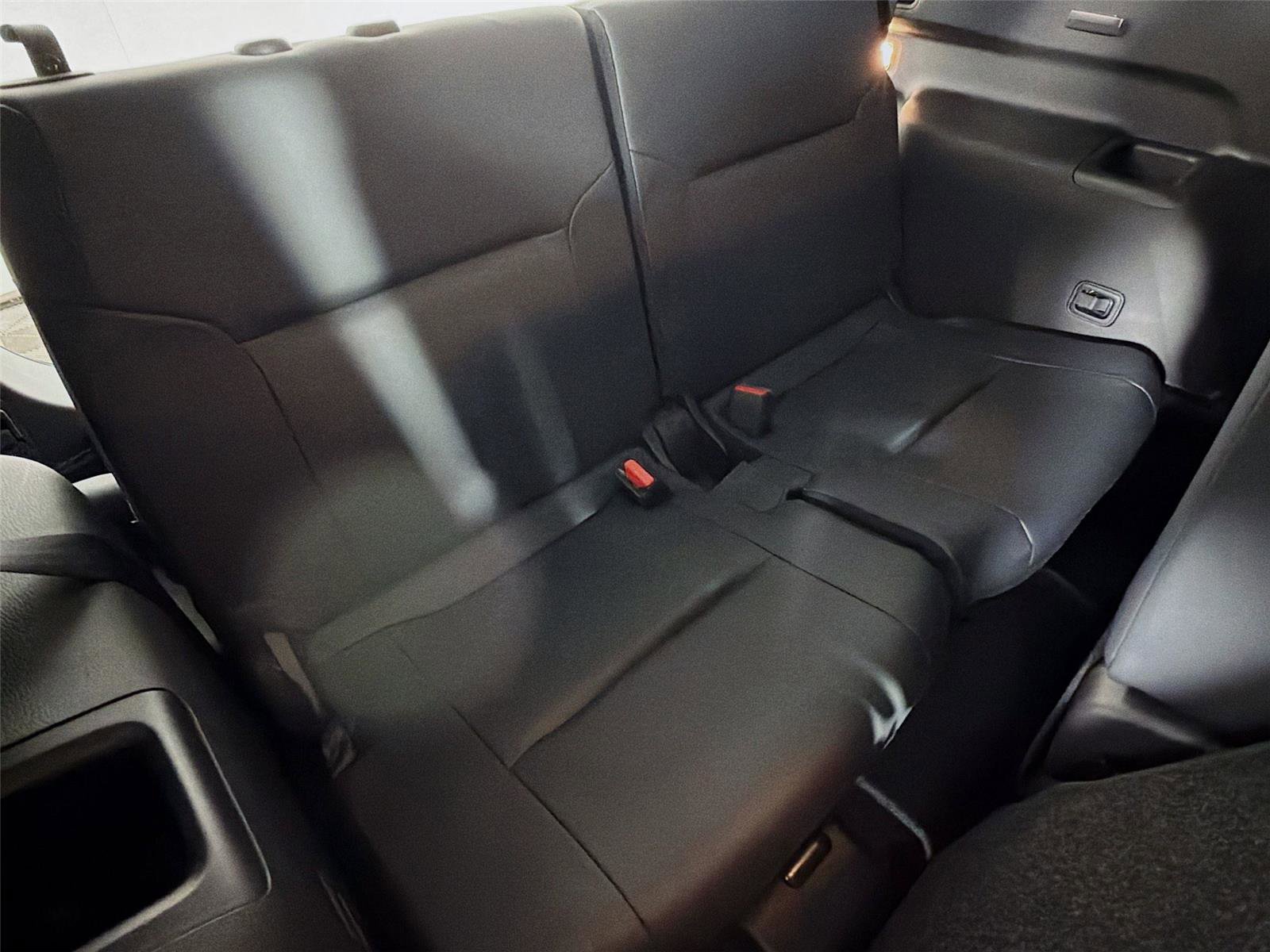 Used 2023 Mitsubishi Outlander SE AWD/4WD image 27
