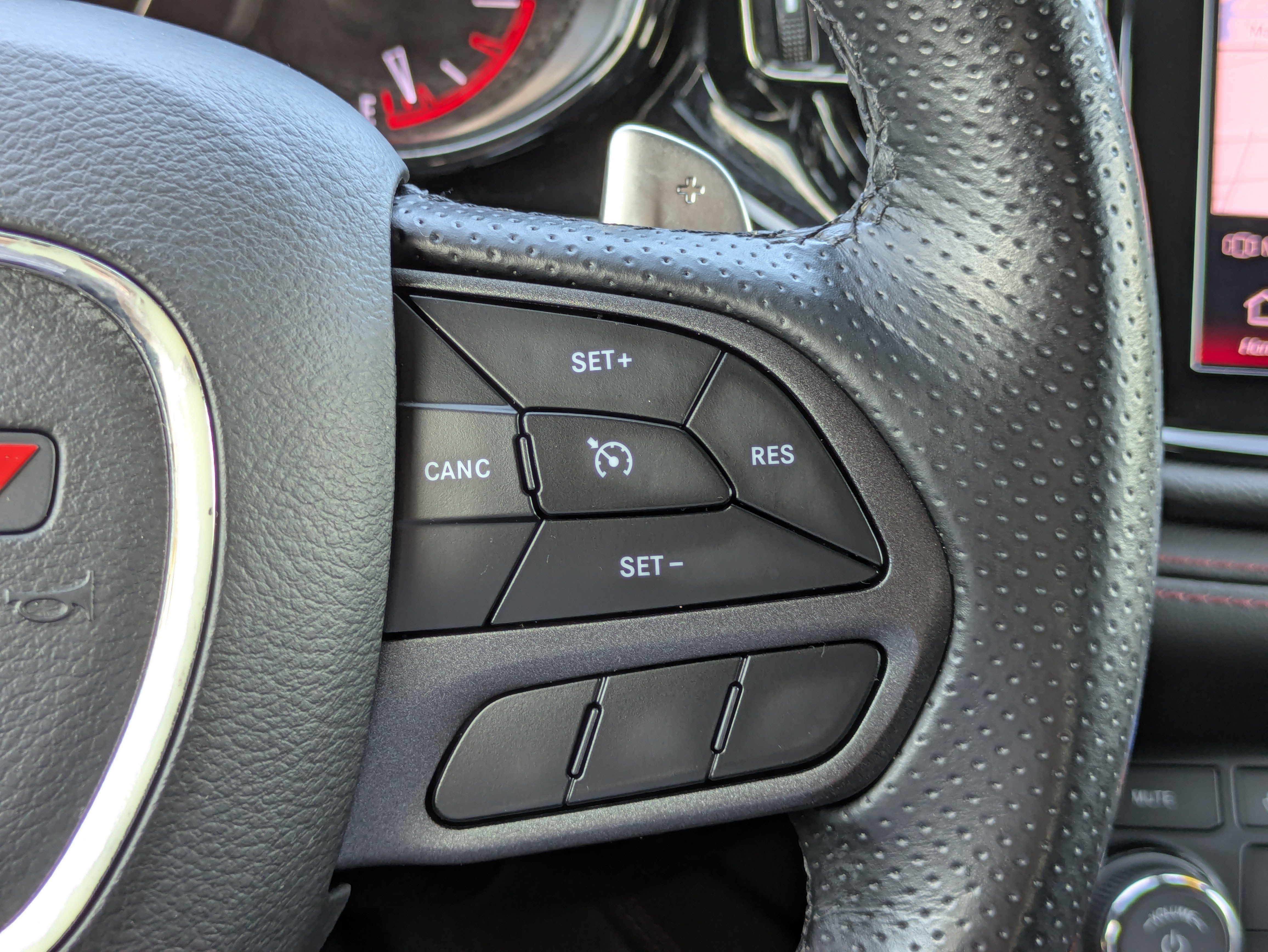 Used 2021 Dodge Durango R/T w/ Blacktop Package RWD image 25