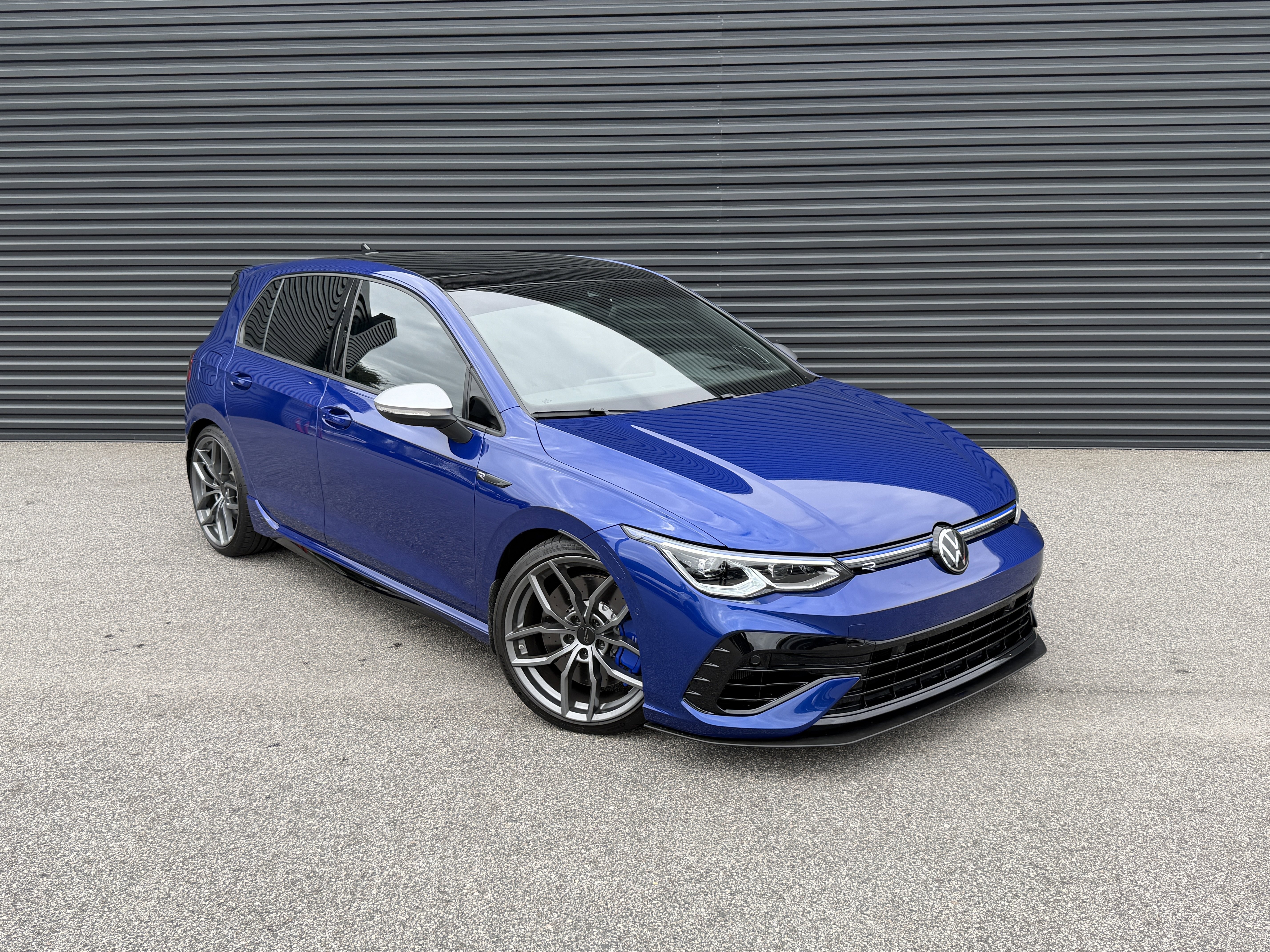 Used 2024 Volkswagen Golf R image 7