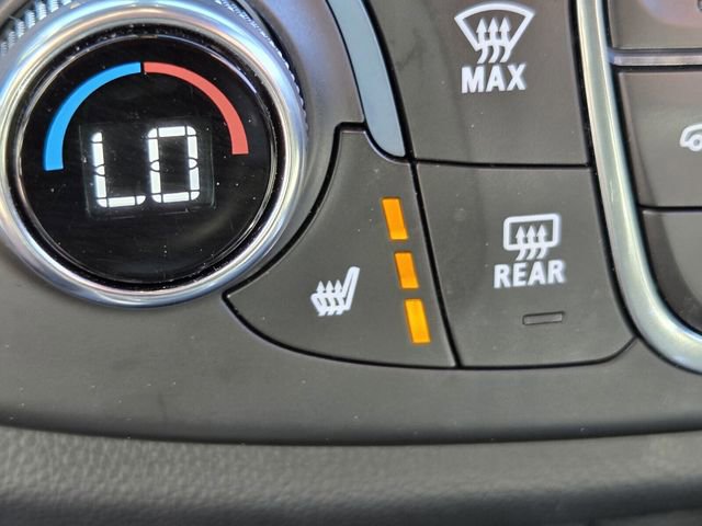 Used 2023 Chevrolet Traverse LT FWD image 20