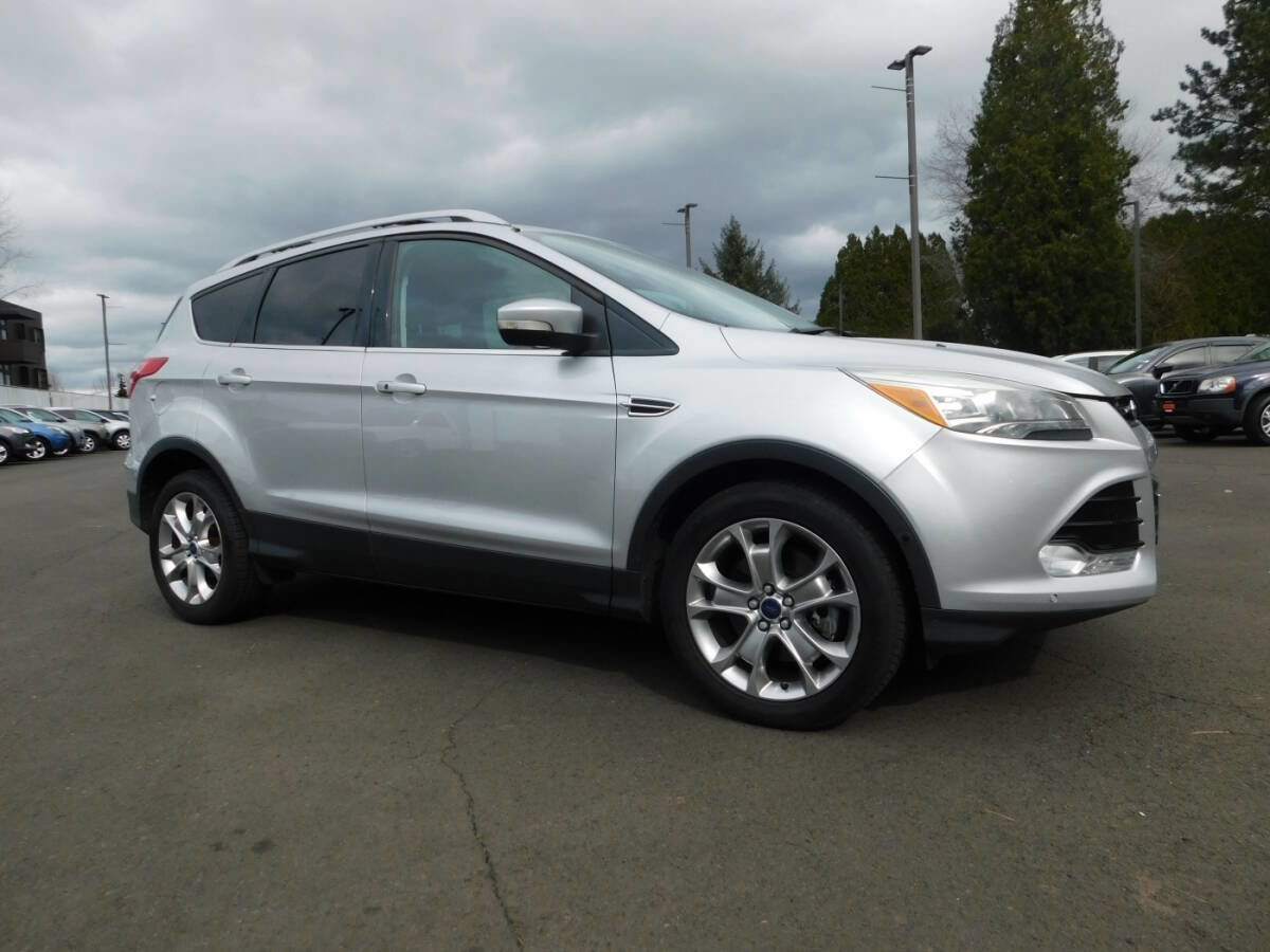 Used 2014 Ford Escape Titanium w/ Equipment Group 401A image 2