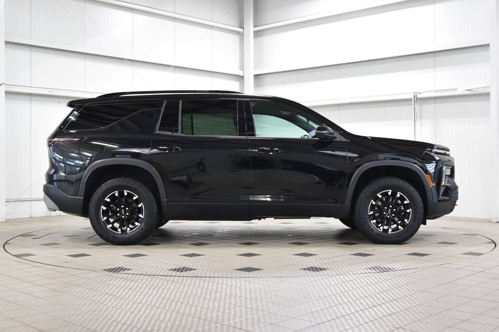 Used 2024 Chevrolet Traverse Z71 AWD/4WD image 9
