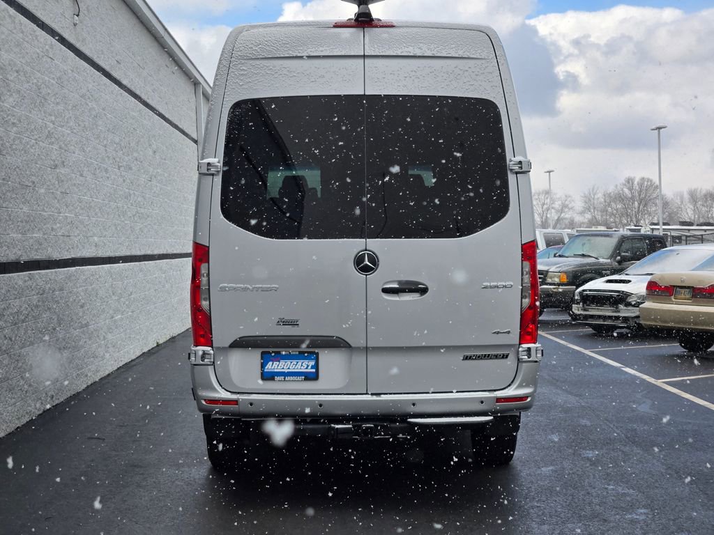 Used 2022 Mercedes-Benz Sprinter 2500 image 15