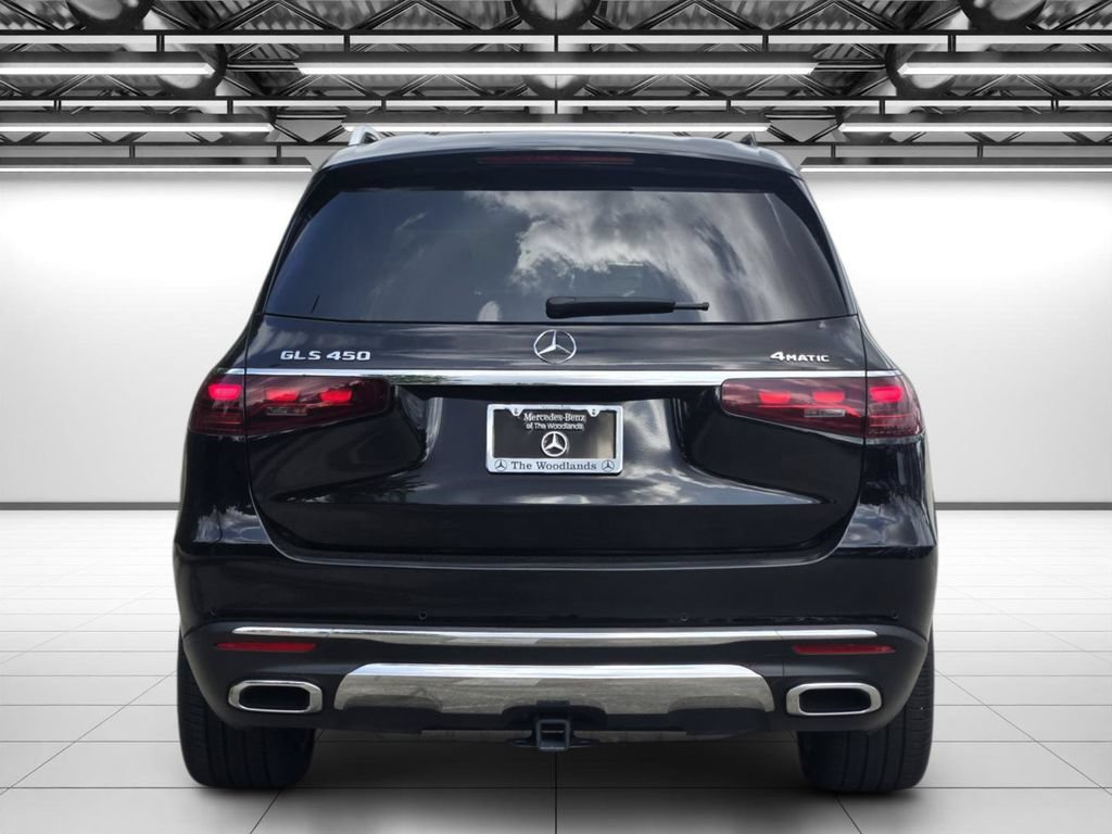 Used 2024 Mercedes-Benz GLS 450 4MATIC image 7