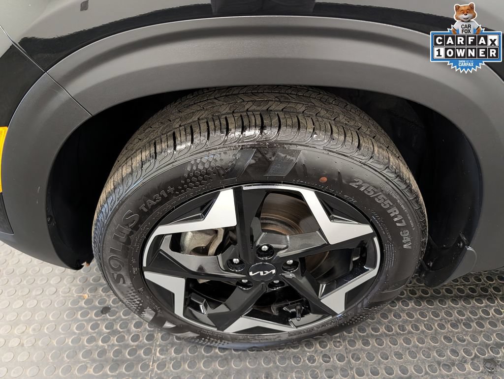Certified 2025 Kia Seltos EX AWD/4WD image 8