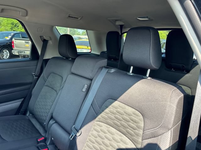Used 2024 Nissan Pathfinder SV FWD image 8