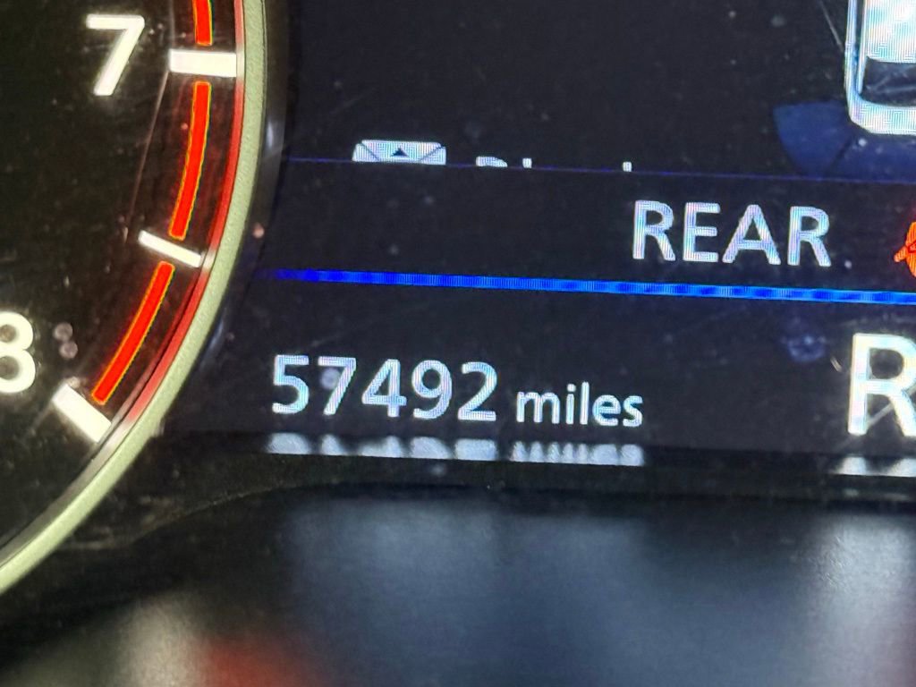 Used 2024 Nissan Altima 2.5 SV image 9