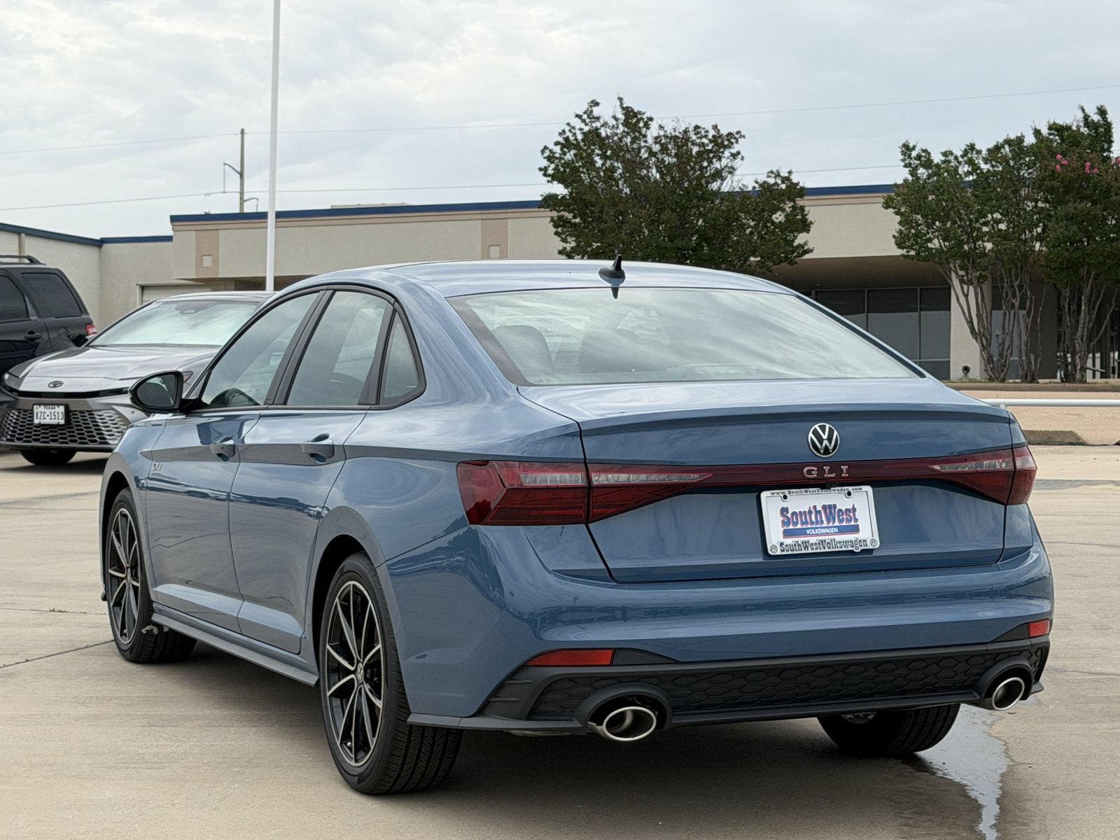 New 2026 Volkswagen Jetta GLI Autobahn FWD image 6