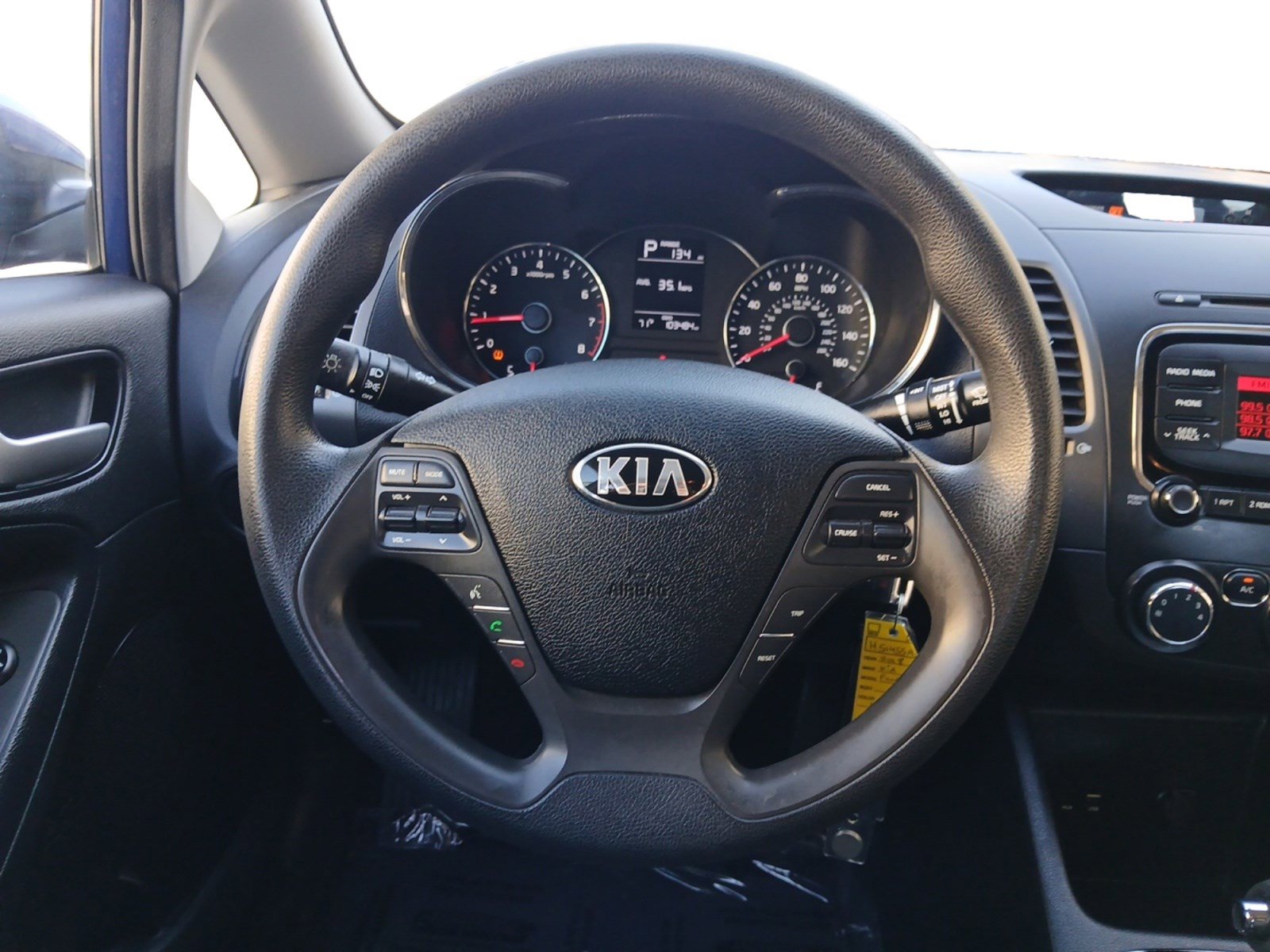 Used 2018 Kia Forte LX image 12