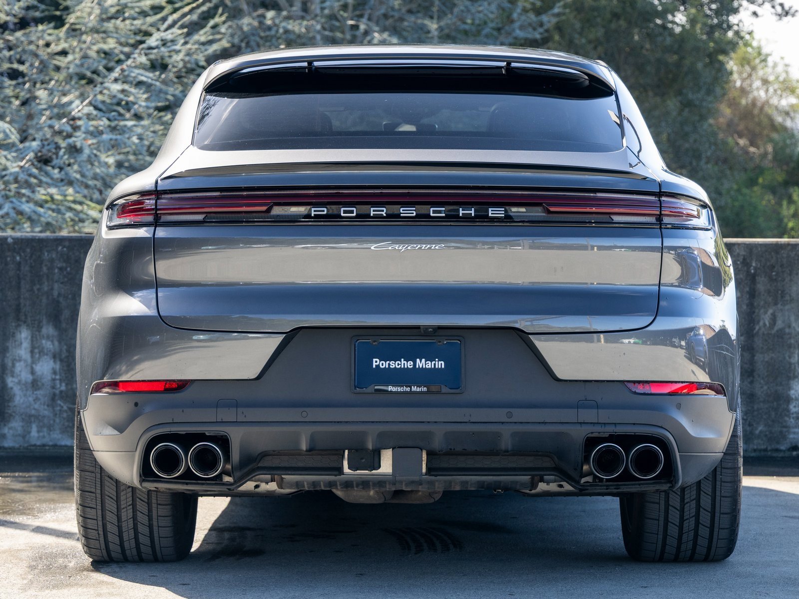 Certified 2025 Porsche Cayenne Coupe image 10