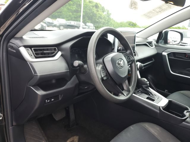 Used 2024 Toyota RAV4 LE AWD/4WD image 19