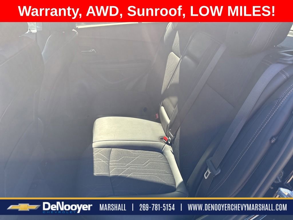 Used 2020 Chevrolet Trax LT w/ Sun & Sound Package AWD/4WD image 10