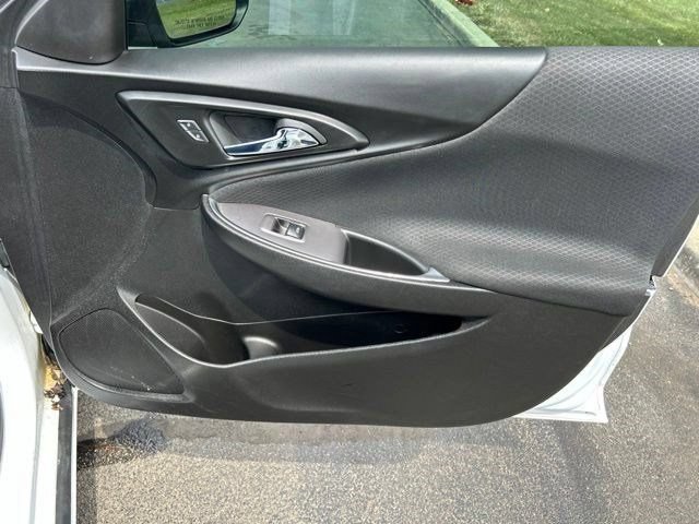 Used 2022 Chevrolet Malibu LT FWD image 41