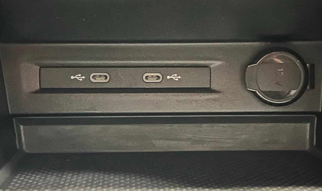 Certified 2022 Volkswagen Taos S image 11