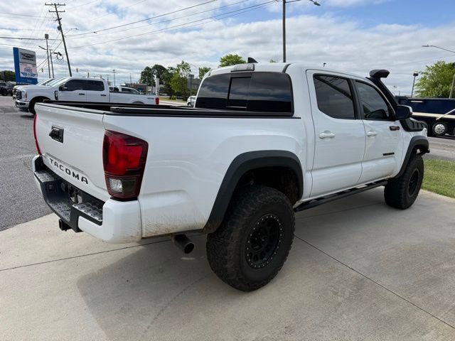Used 2019 Toyota Tacoma TRD Off-Road AWD/4WD image 13