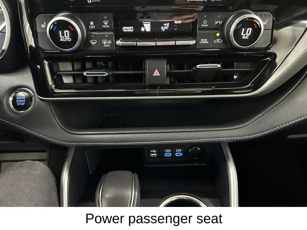 Used 2022 Toyota Highlander XLE FWD image 52