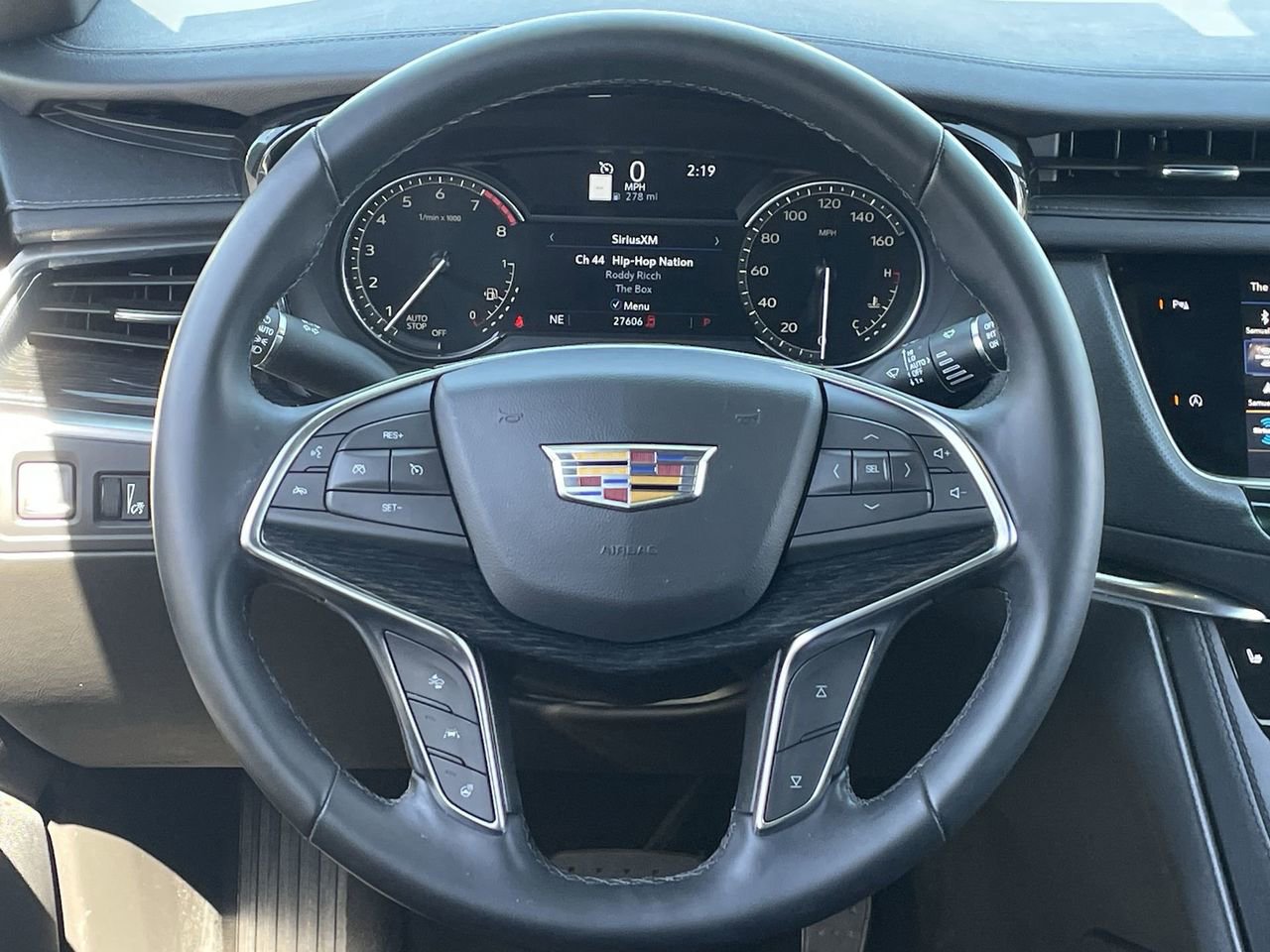 Used 2025 Cadillac XT5 Premium Luxury image 21
