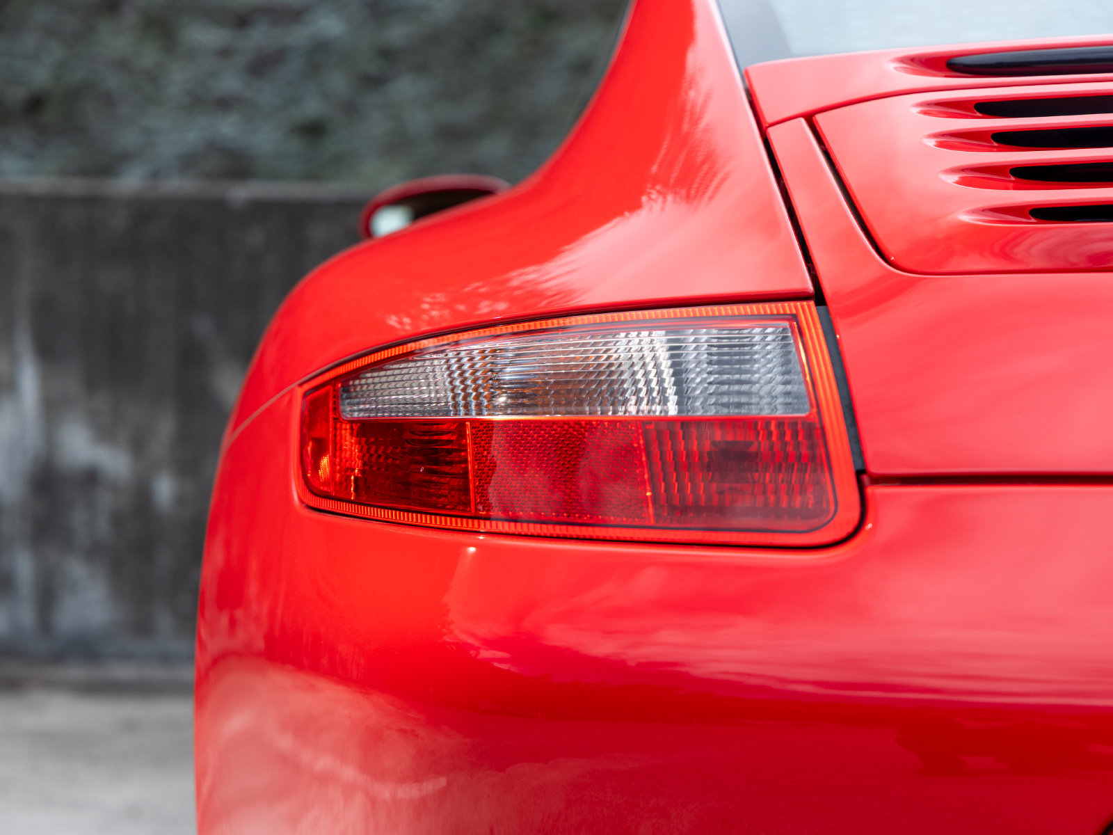 Used 2005 Porsche 911 Carrera RWD image 19