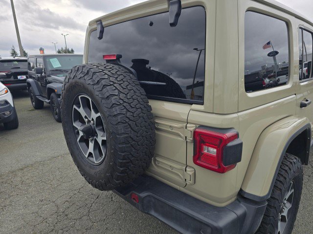 Used 2022 Jeep Wrangler Unlimited Rubicon w/ LED Lighting Group AWD/4WD image 16