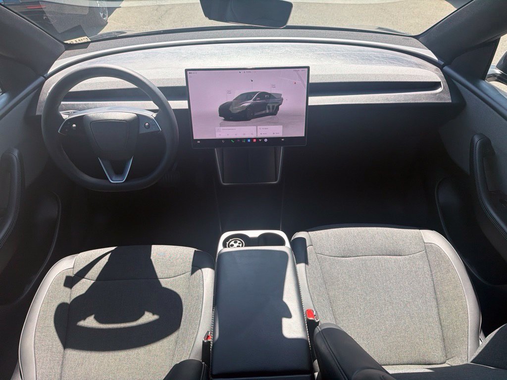 Used 2026 Tesla Model Y 2WD image 10