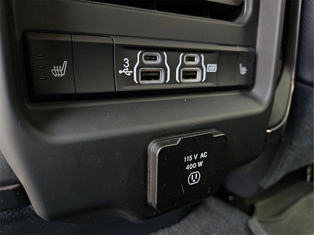 Used 2019 RAM 2500 Limited w/ Off Road Package image 10