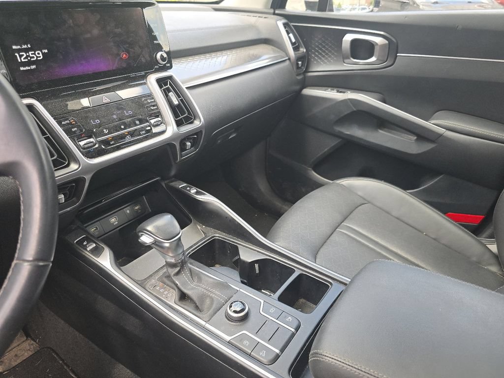 Used 2023 Kia Sorento S w/ Panoramic Sunroof Package FWD image 26