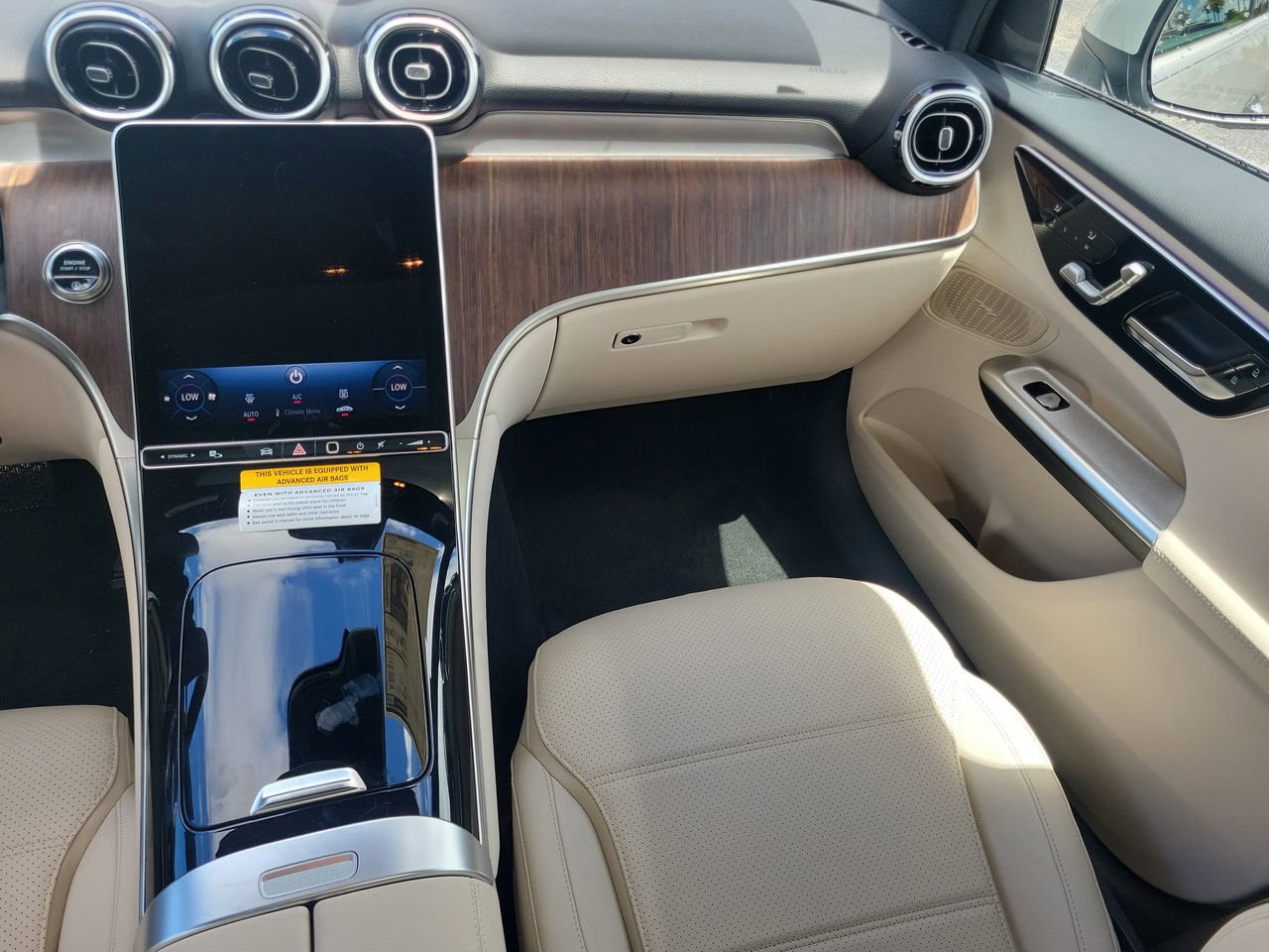 New 2026 Mercedes-Benz GLC 300 image 16
