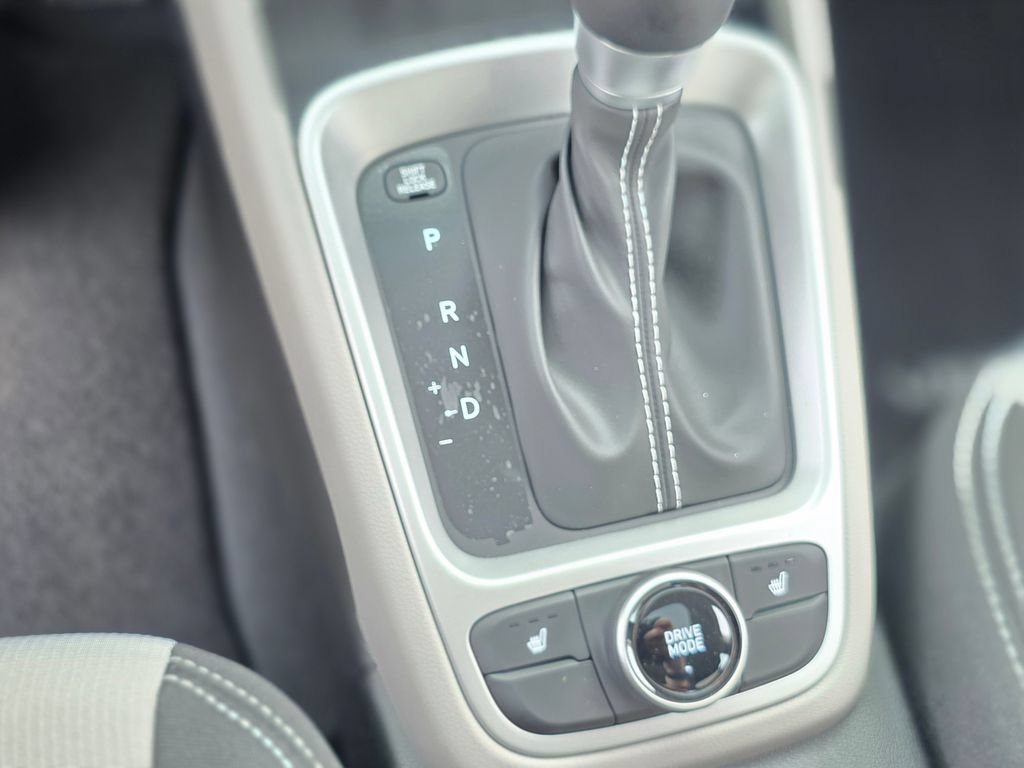 New 2026 Hyundai Venue SEL FWD image 34
