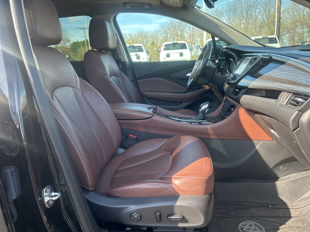 Used 2017 Buick Envision Essence AWD/4WD image 8