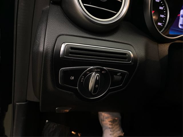 Used 2019 Mercedes-Benz C 300 4MATIC Sedan image 24