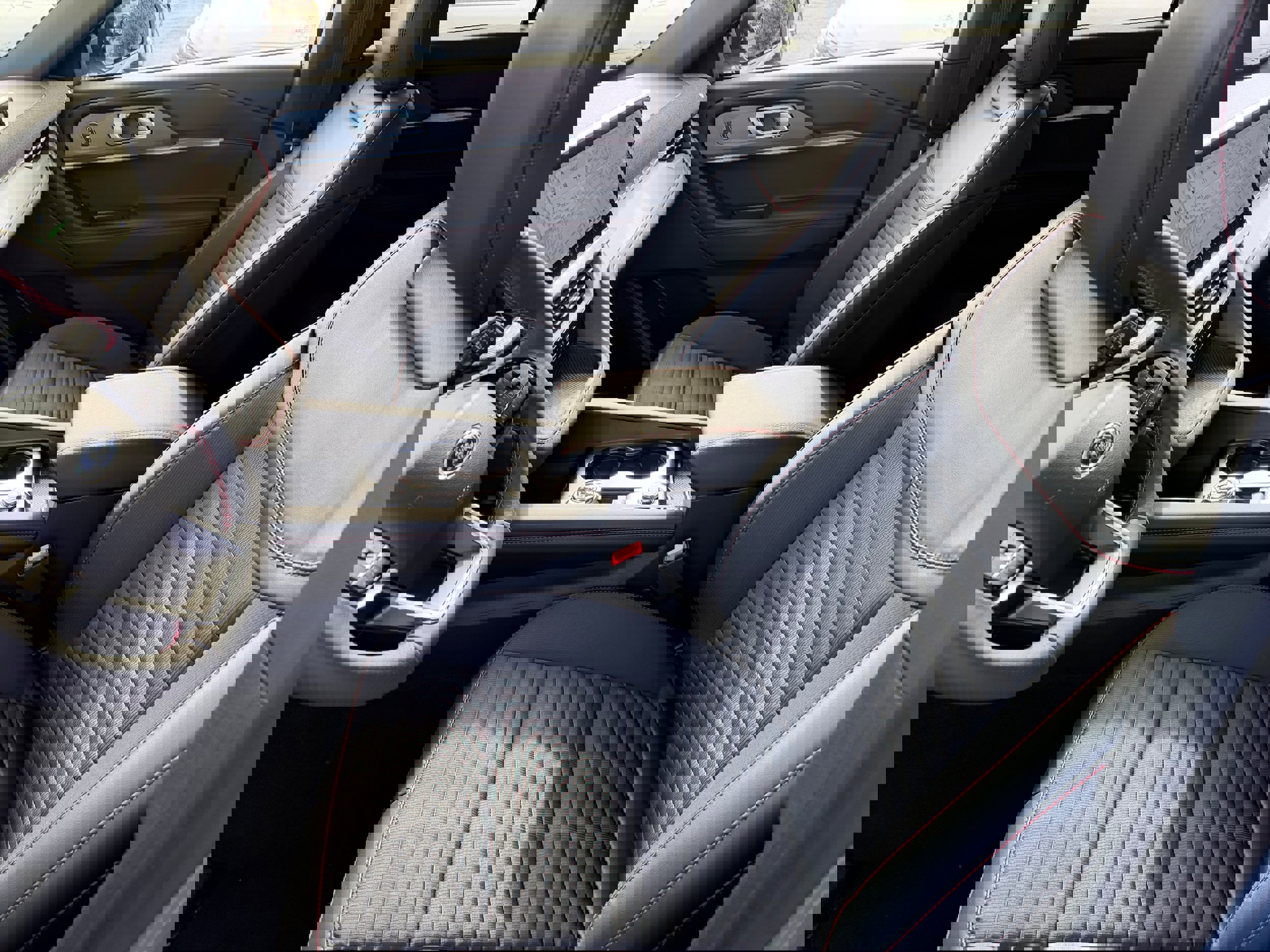 New 2026 Ford Explorer ST-Line w/ ST-Line Street Pack image 10