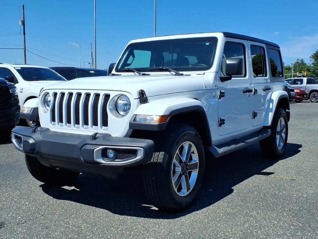 Used 2018 Jeep Wrangler Unlimited Sahara AWD/4WD image 3