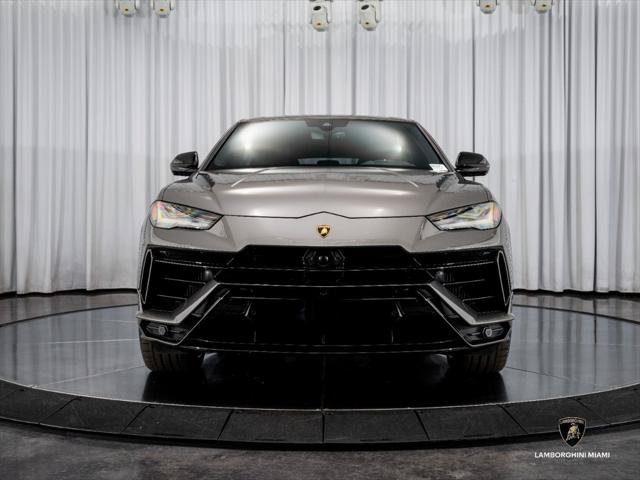 Used 2023 Lamborghini Urus S AWD/4WD image 2